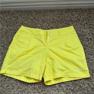 Nike Golf Shorts Women size 4
